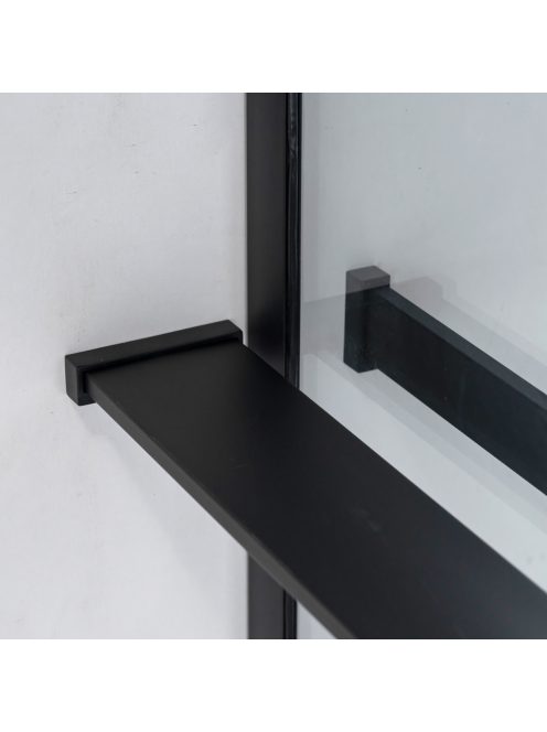 Stuxi Milano Easy Black Kombi Plus 1 Walk-in zuhanyfal, 140x90 cm, 8 mm vastag vízlepergető biztonsági üveggel, helytakarékos stabilizátorral, polccal