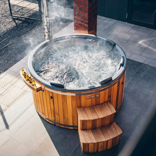 Wellness szolgáltatások - szauna, jakuzzi, dézsafürdő